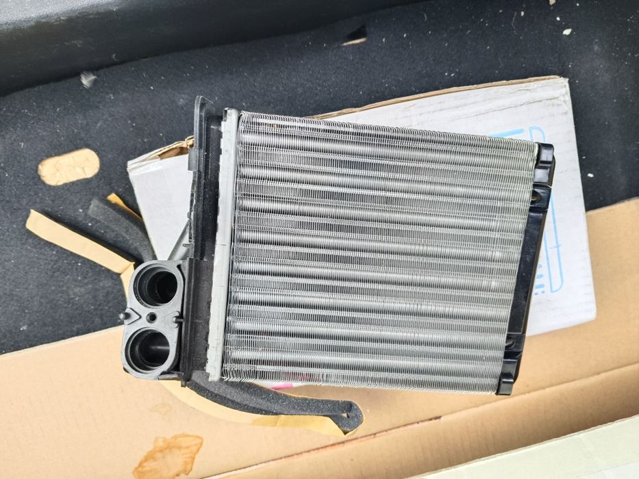 Радиатор на ларгус