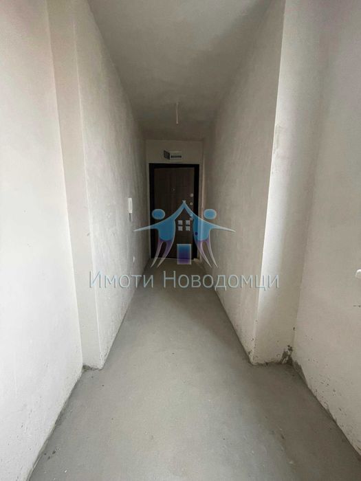 Продава се Тристаен апартамент в Шумен, Пазара - 135 кв.м за 1060 €/кв.м - Снимка #3