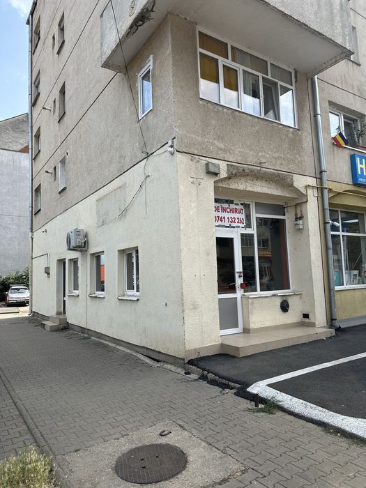 Inchiriez Spatiu comercial