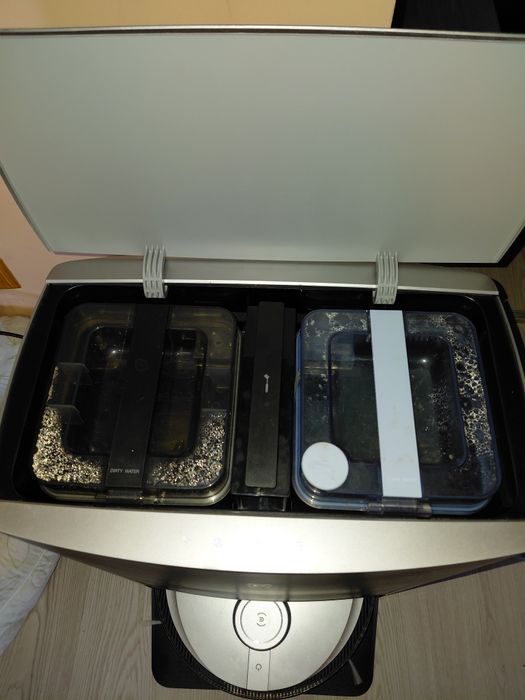 Aspirator robot ecovacs x1 omni