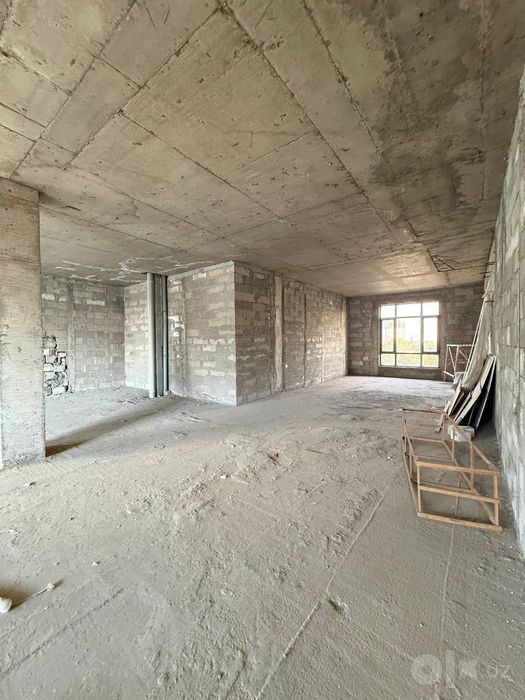 Продается 4х ком квартира, ЖК Дипломат, ор-р: ул. Нукусская, 134м²