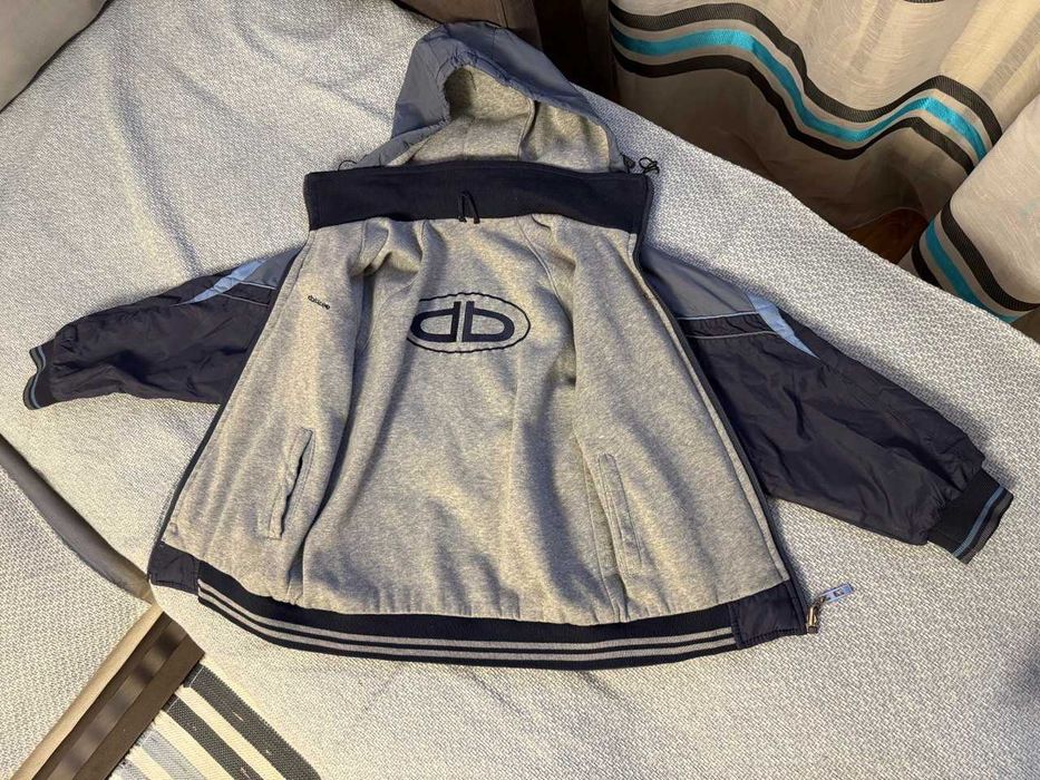 Куртка на 7-9 лет