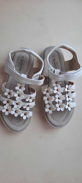 Босоножки детские