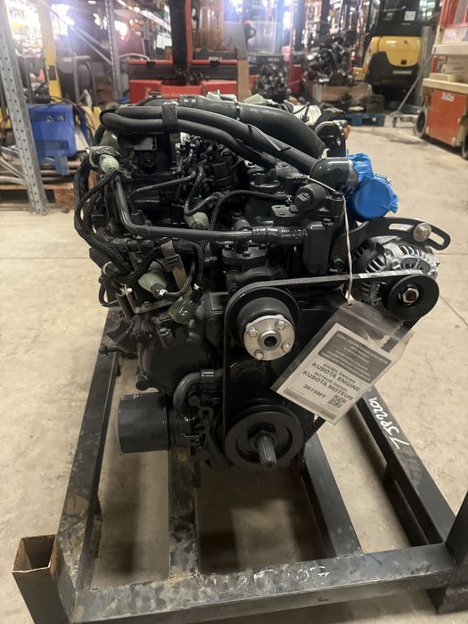 De vanzare motor Kubota V2403