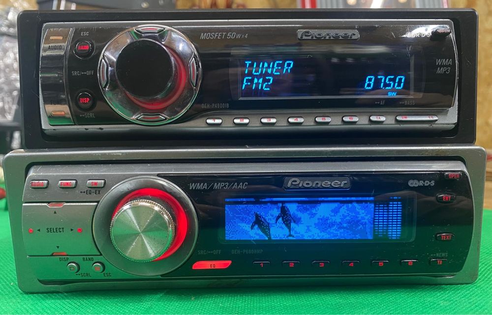 CD player auto Pioneer DEH P 4900IB