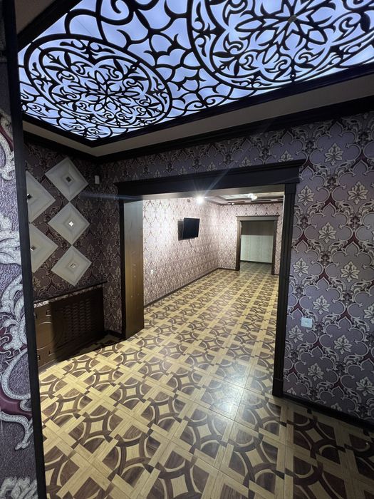 Юнусабад 19  Своя Продам или сдам 3/1/5   нежилое вдоль дороги