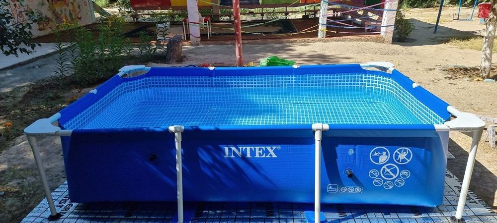Продаётся бассейн почти новый 1 раз использованый