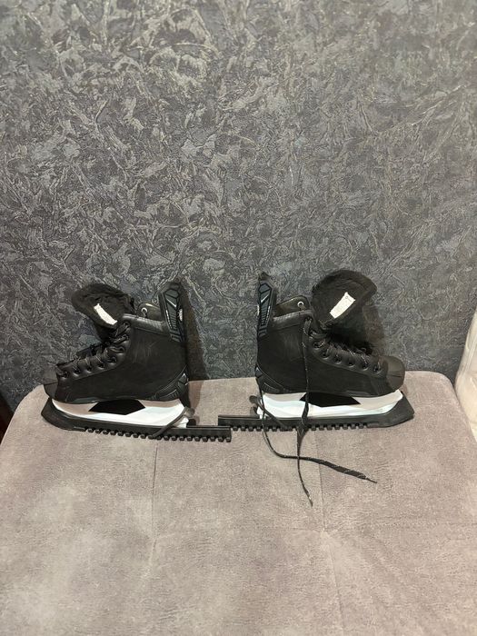 Продам коньки мужские