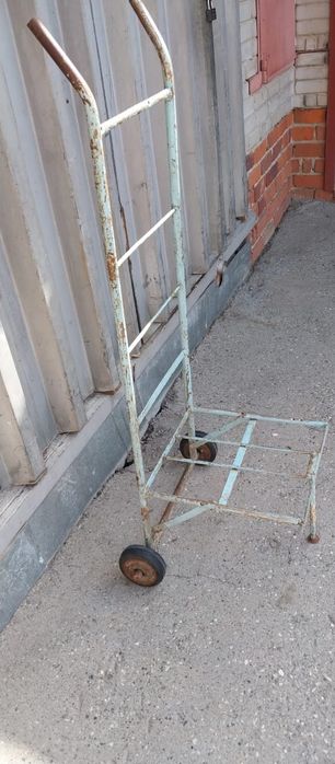 Тележка металлическая