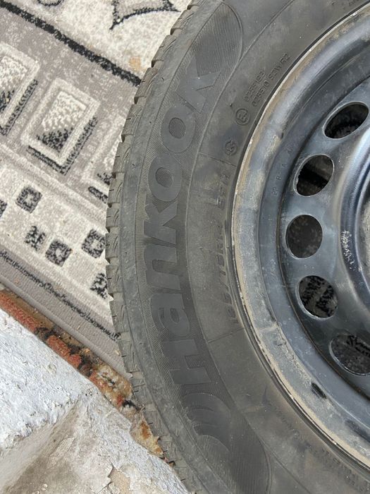 Шина на дисках(штамп) + колпак