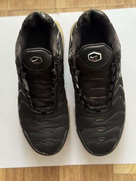 Продам Nike air max tn