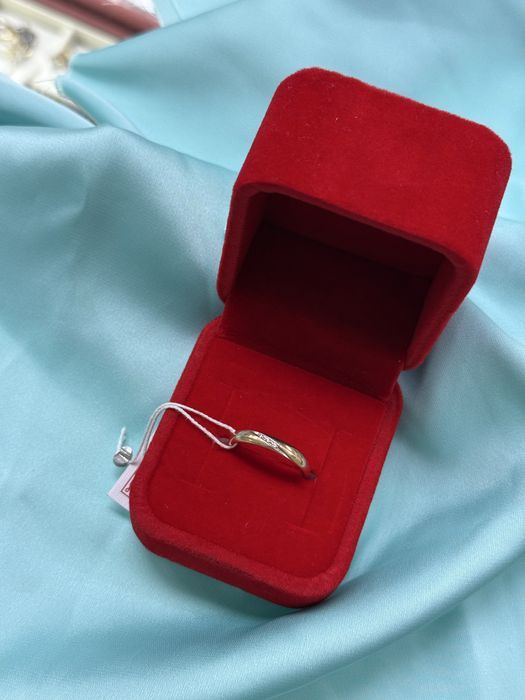 Золотое кольцо с фианитами