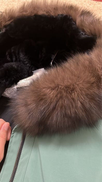 Продам женскую парку