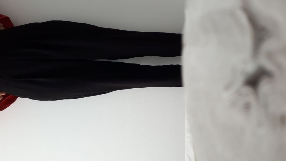 Pantaloni noi Stradivarius