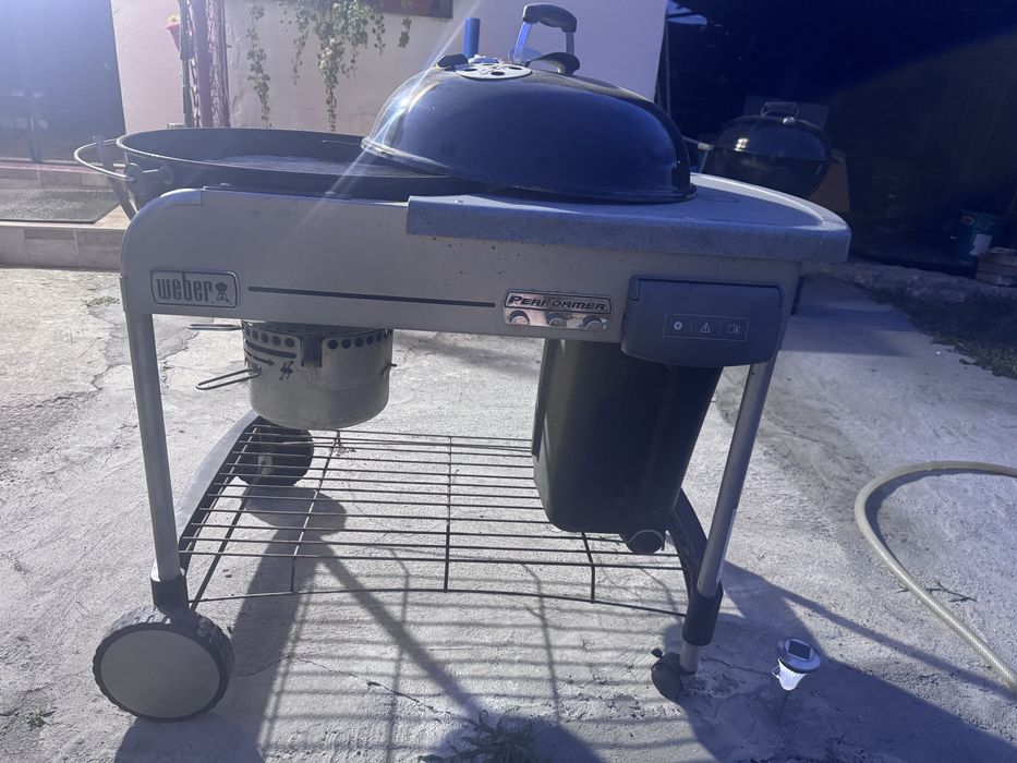 Gratar gaz si carbune weber performant