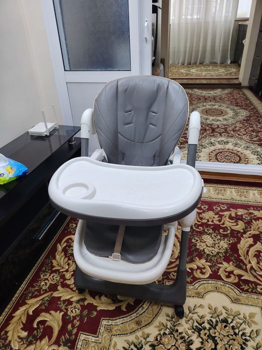 Обеденный стол-стул для малышей