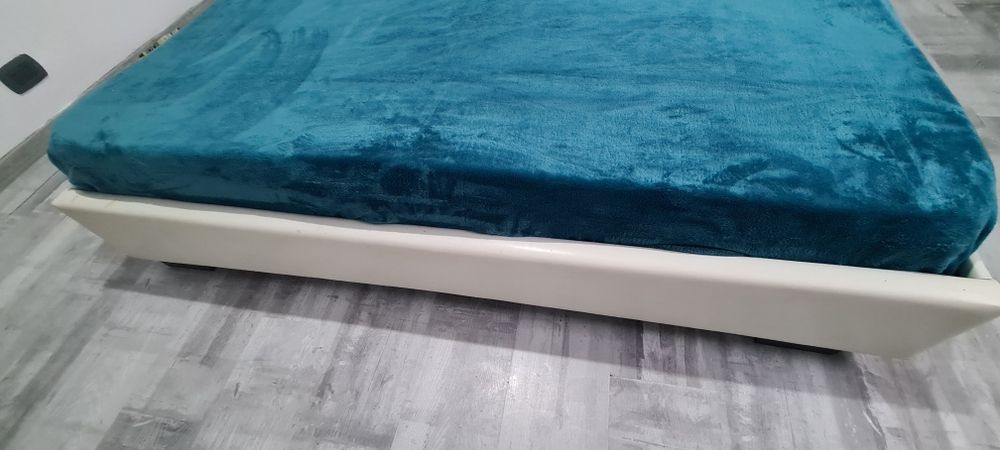 Pat dormitor dimensiune 160×200