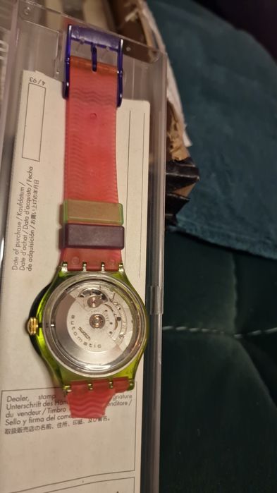 Ceas automatic Swatch anii 90 23 rubine