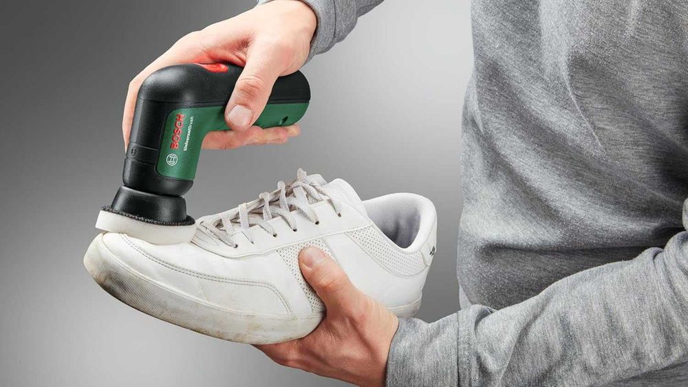 BOSCH UniversalBrush Акумулаторна почистваща четка