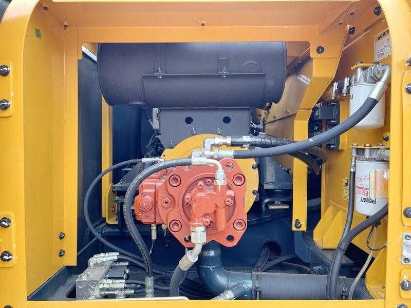 Excavator Hyundai R245LR – brat lung de 16 m – Nou