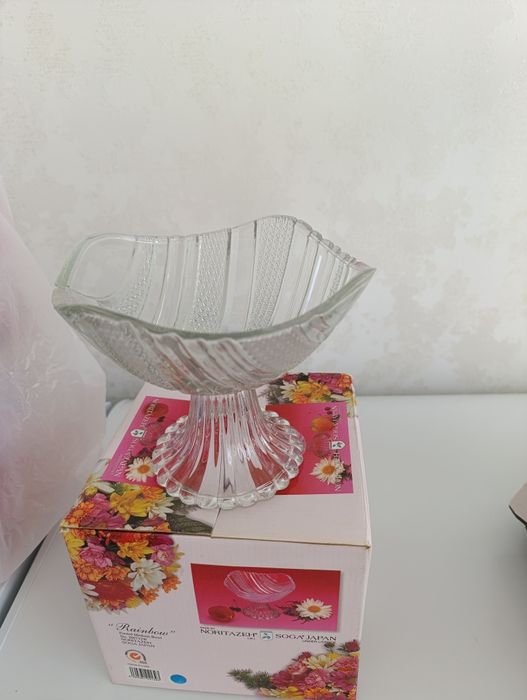 Ваза для фруктов из толстого стекла