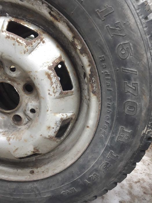 Джанти с гуми 175 / 70 / 13 Volkswagen Golf / Голф