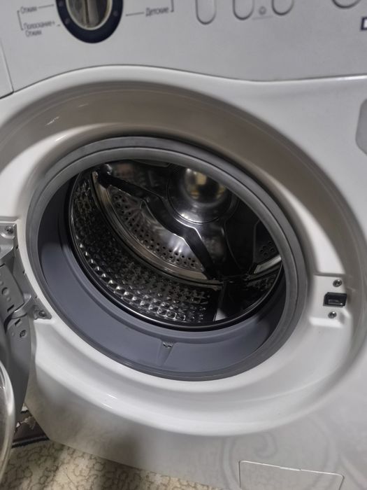 Стиральная машина samsung diamond 6 кг полностью рабочий отличный