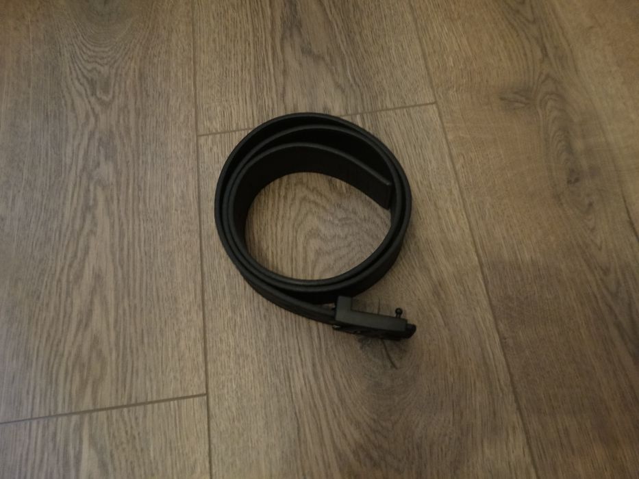 Curea Louis Vuitton bărbați neagră 105 cm + Cutie, Dustbag și Pungă cadou