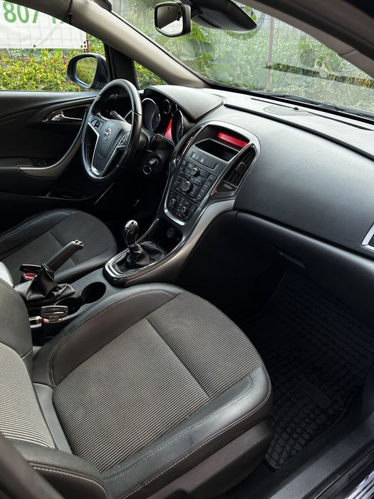 Opel Astra J Facelift