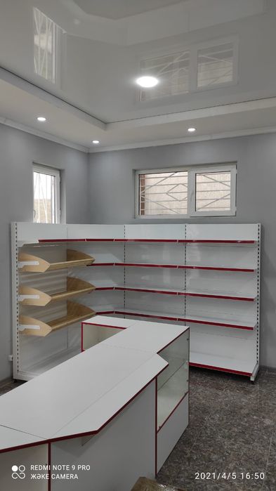 Стелаж, витрины, полки