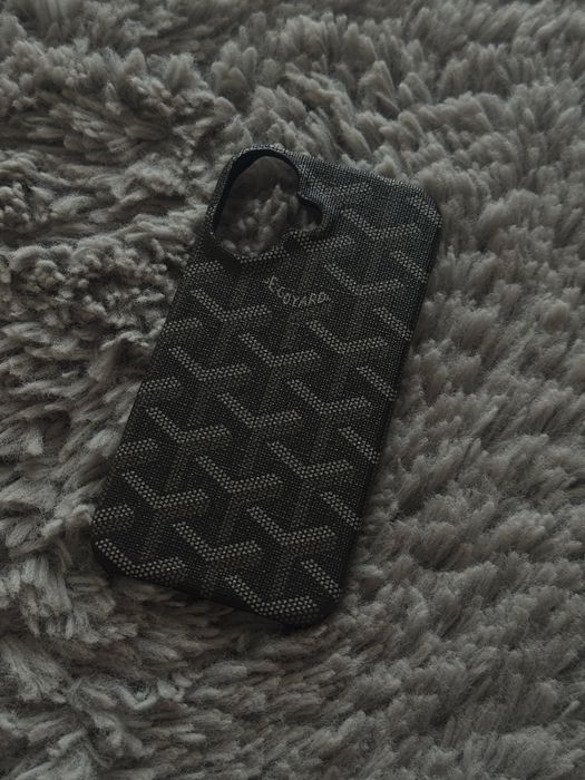 Huse Goyard iPhone 16  - Noua