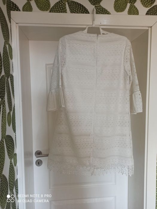 Продавам рокля размер M-L 10 евро