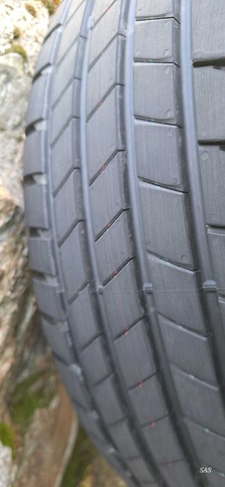 Комплект оригинални джанти и гуми 16" чисто нови