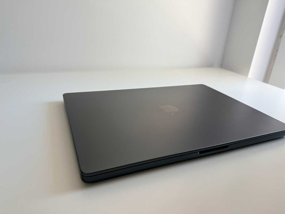 MacBook Pro 16” M3 Pro 36GB / 512GB / 99% Battery / Like New