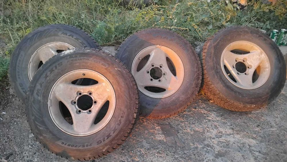 Диски с шинами R 16 265/70.