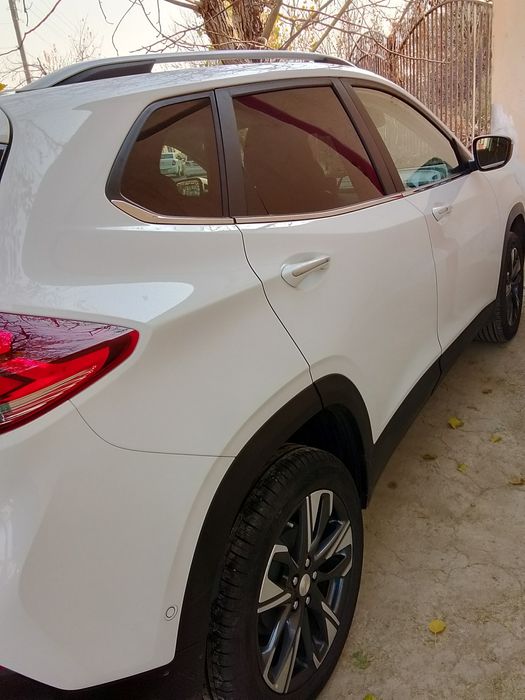 Tracker sotiladi / 2024