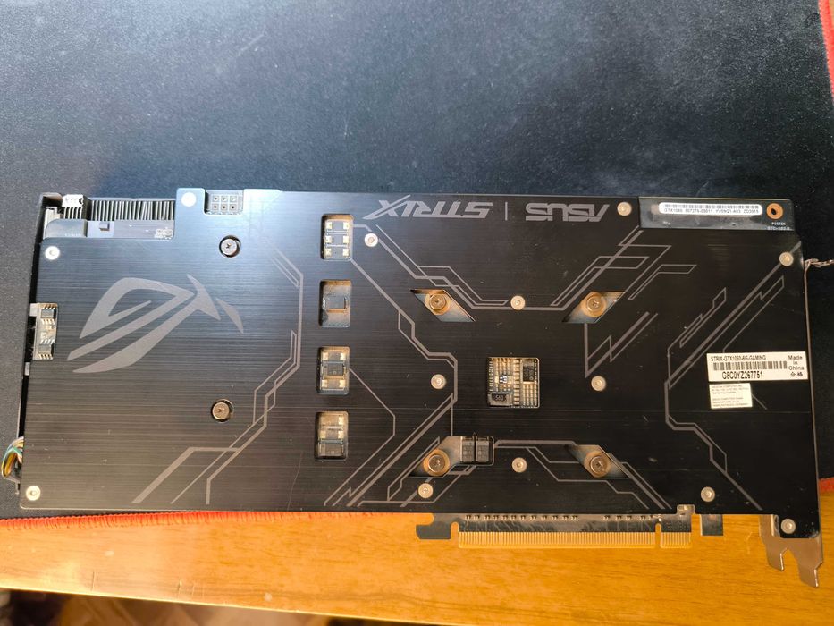 Видеокарта ASUS ROG Strix GTX 1060 6GB в хорошем состоянии