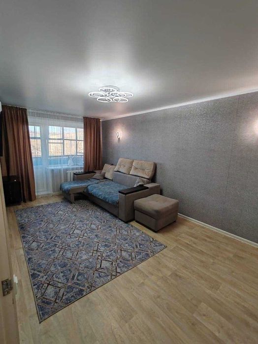 Продам 2-х комнатную квартиру в районе 11 школы