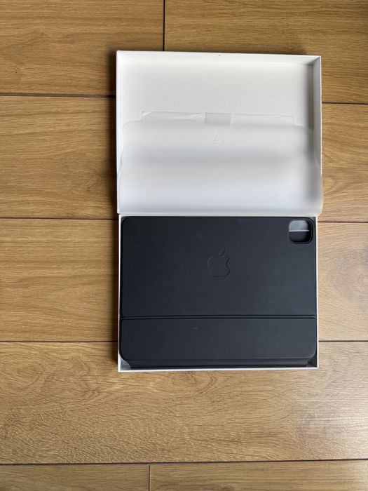 iPad Magic Keyboard 11 inch