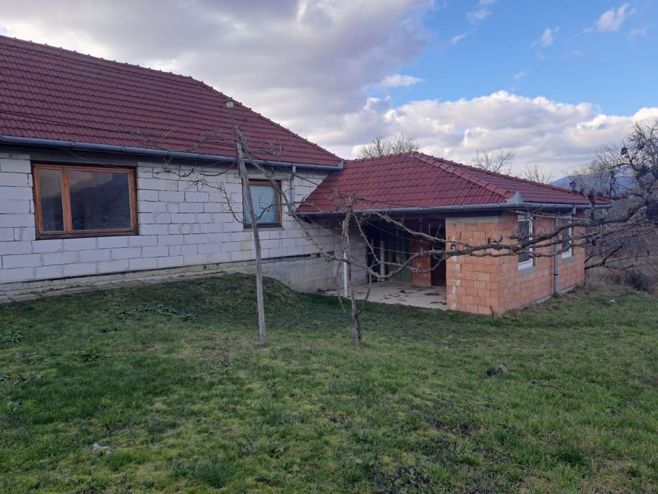 Casa de vanzare in Dezna