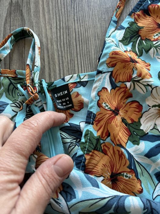 Дамска рокля