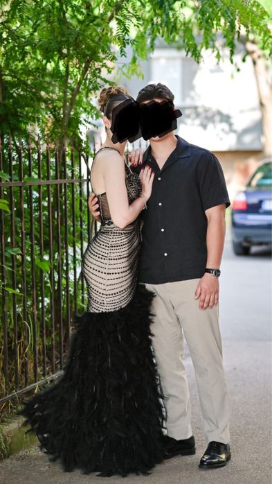 Елегантна бална рокля размер L, закупена от Италия, отлично състояние