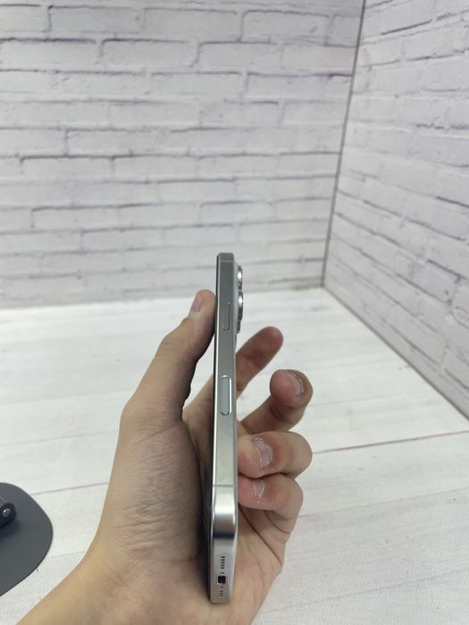 iPhone 16 pro айфон