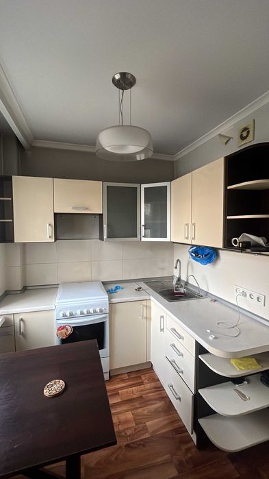 продам газовую плиту Gefest