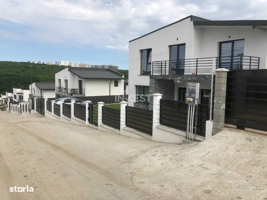 Casa individuala cu 4 camere Rediu Lac! Complex privat!