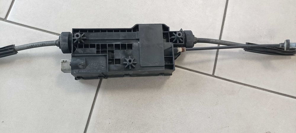 mecanism frana parcare BMW Seria 7, F01, F02, F03, F04, 3443 6797789
