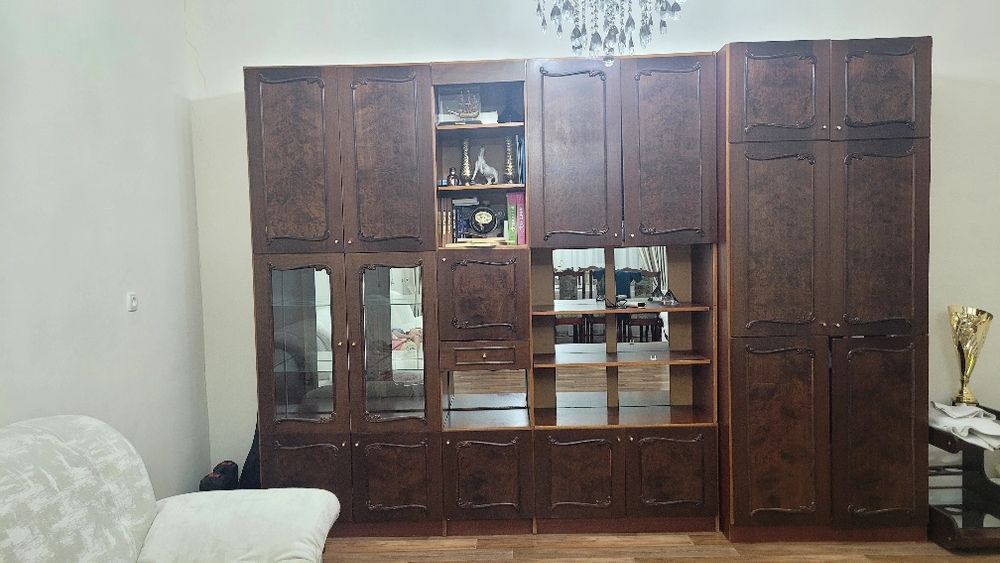 Сервант Югославия