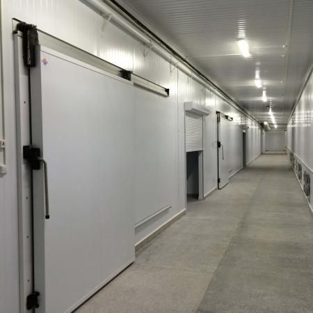 Морозильные и холодильные камеры