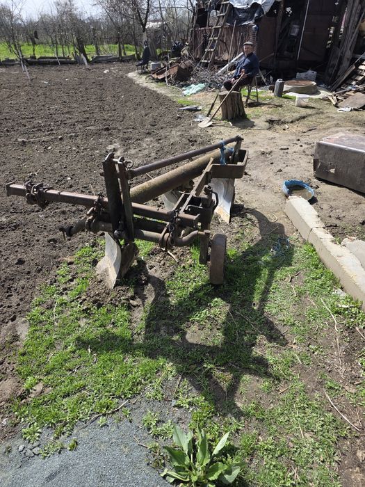 Vând  tractor u650 și utilaje agricole,toate  funcționale