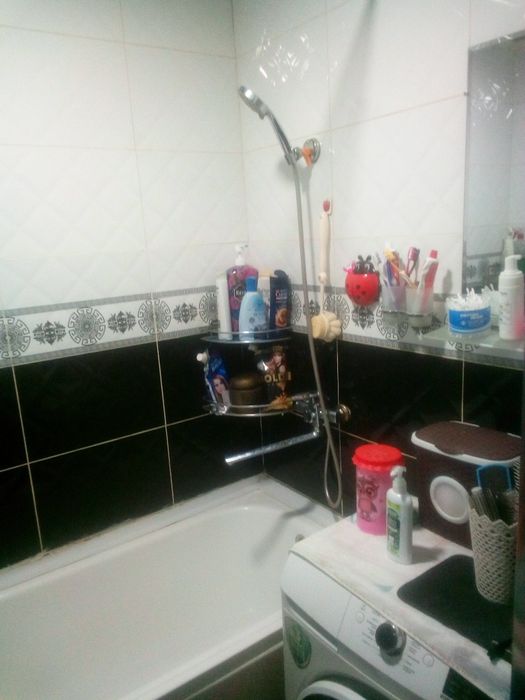 2х комнатная сделано 3х г Ангрен, квартал 3 дом 68 кв 7